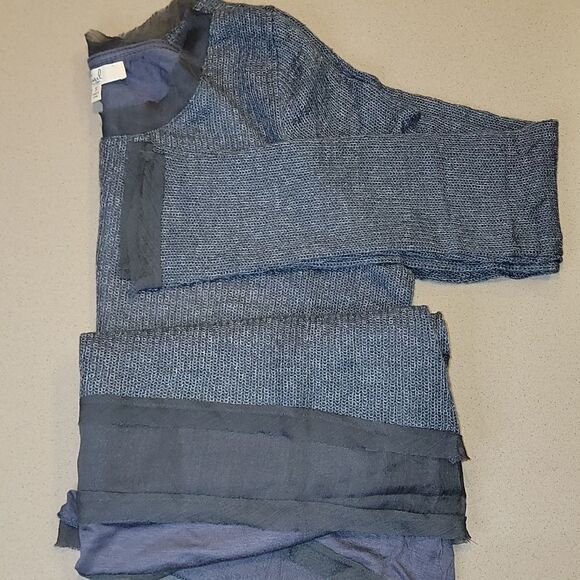Bohemian Ruffled Blue Gray Color Sweater - Picture 3 of 11
